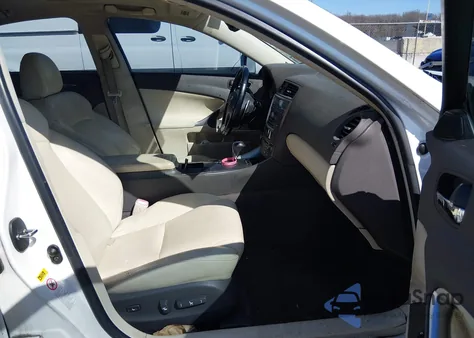 2009 Lexus Is 250 from USA, damaged, VIN JTHCK262595032579